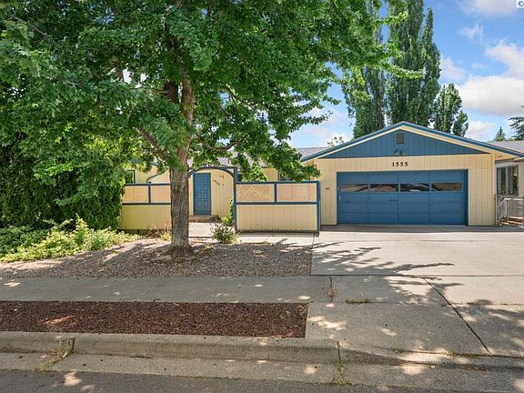 5th image of 1555 NW Leland Dr