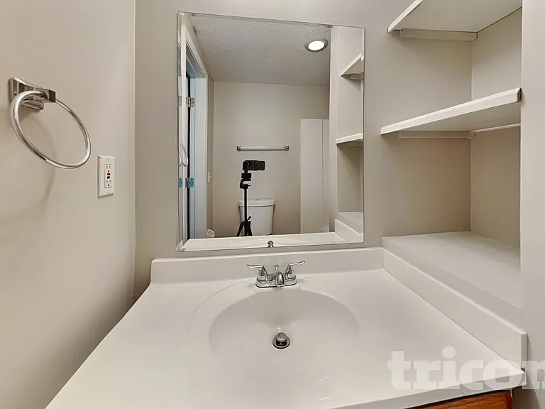 6316 Wellington Ct — Photo 13