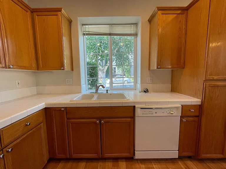 797 NE 63rd Ave — Photo 8
