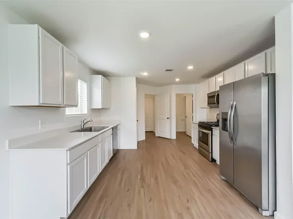 2717 Cadiz Bay Dr, Conroe, TX 77301