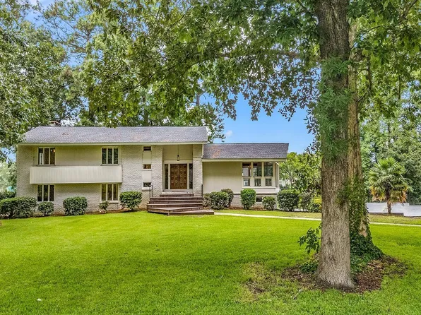 115 Green Lake Dr., Myrtle Beach, SC 29572