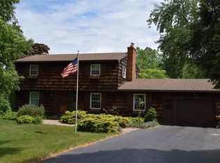 50 Blue Grass Ln, Rochester, NY 14626