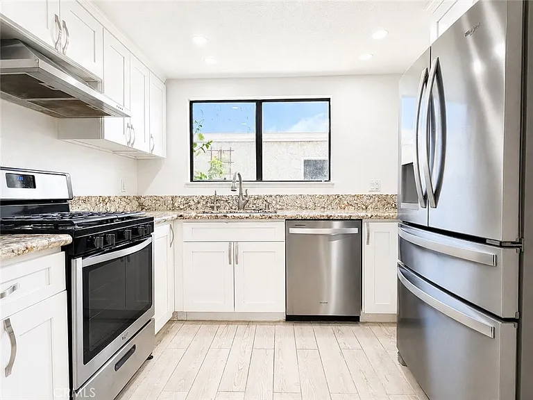 27943 Ridgebrook Ct — Photo 12