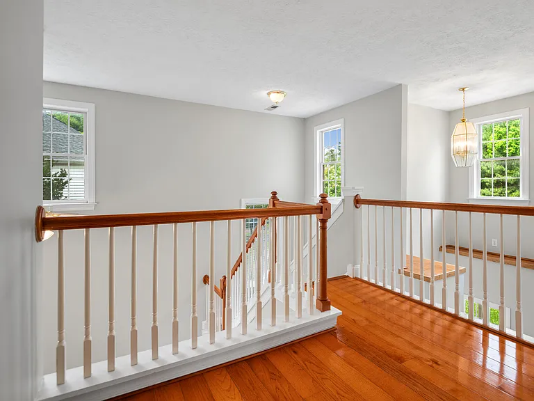 619 Greyshire Dr — Photo 31