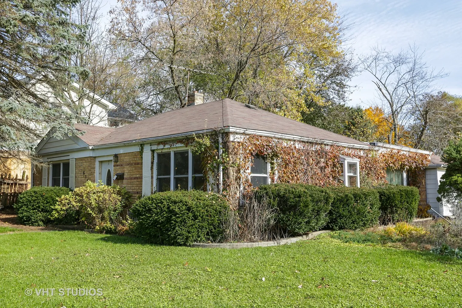 618 Buckingham Pl photo 1