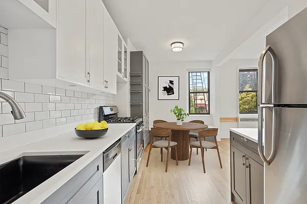 Rented by Garfield Realty  | media 8