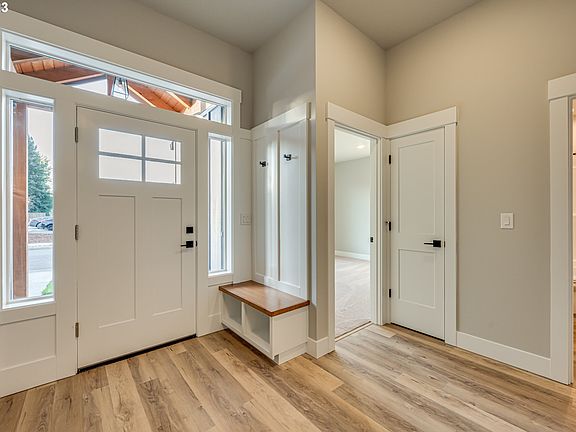 3rd image of 10015 NE 46th Ct