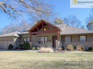 8741 Aberdeen St, Leawood, KS 66206