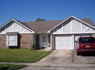 1800 Stall Dr, Harvey, LA 70058