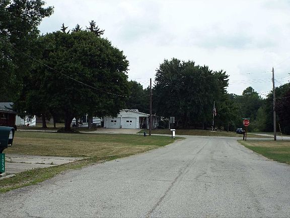 5th image of 1054 Brookdale Dr