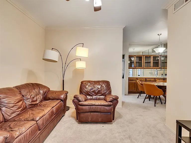 921 Marine Dr #200 — Photo 7