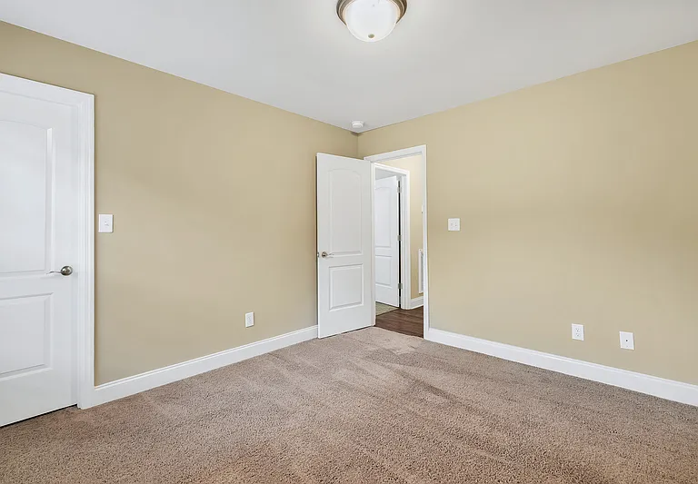 128 Willow Tree Dr — Photo 11