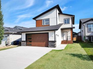 13 S Murphy Close, Blackfalds, AB T4M0H5