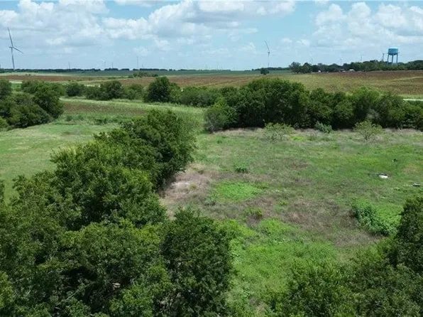 498 Calvery Eskew Rd, Mart, TX 76664