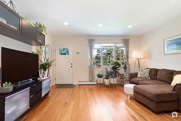 Sold by Coldwell Banker Reliable Real Estate | media 3