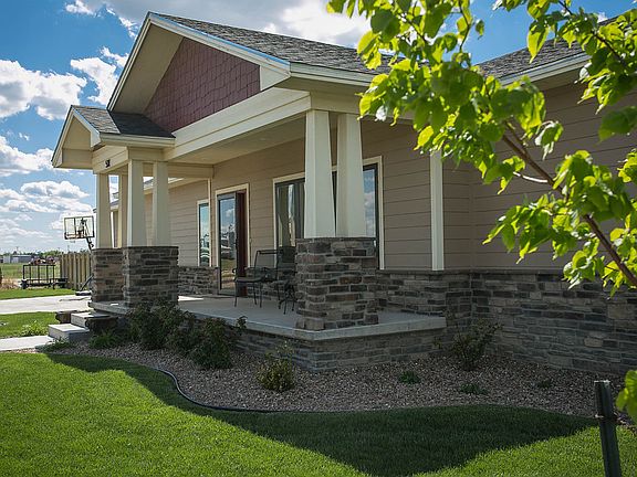 3rd image of 501 Jenna Ln