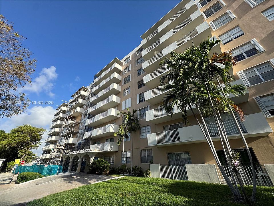 1st image of 1455 N Treasure Dr APT 7B