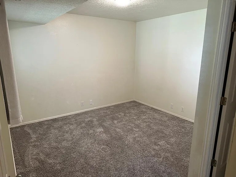1269 Riverside Ave #14 — Photo 9