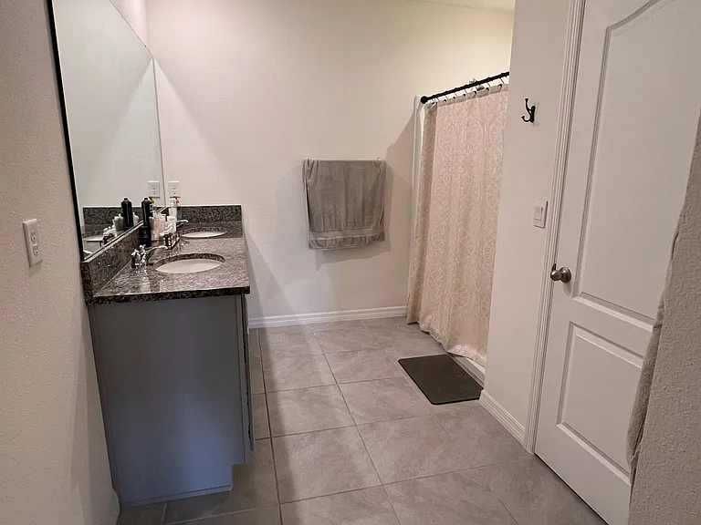 511 Noble Ave — Photo 15