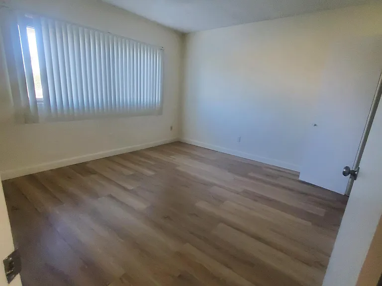 640 Imperial Ave — Photo 11