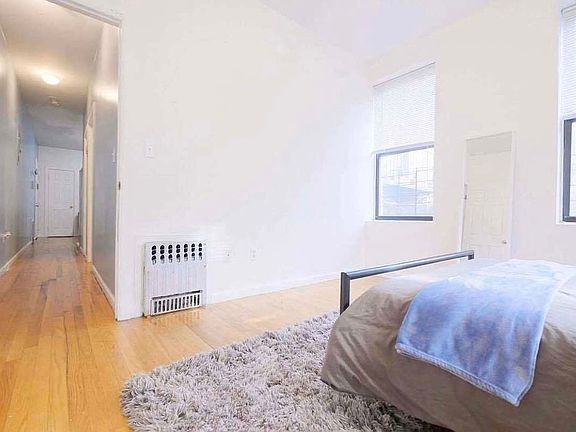 4th image of 498 Jefferson Ave #1BB