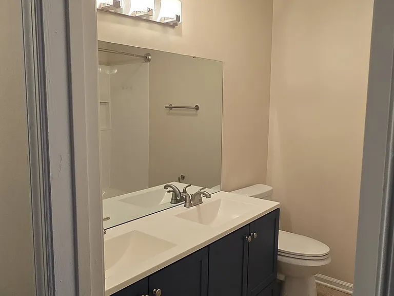 3814 Summerwood Ct — Photo 6