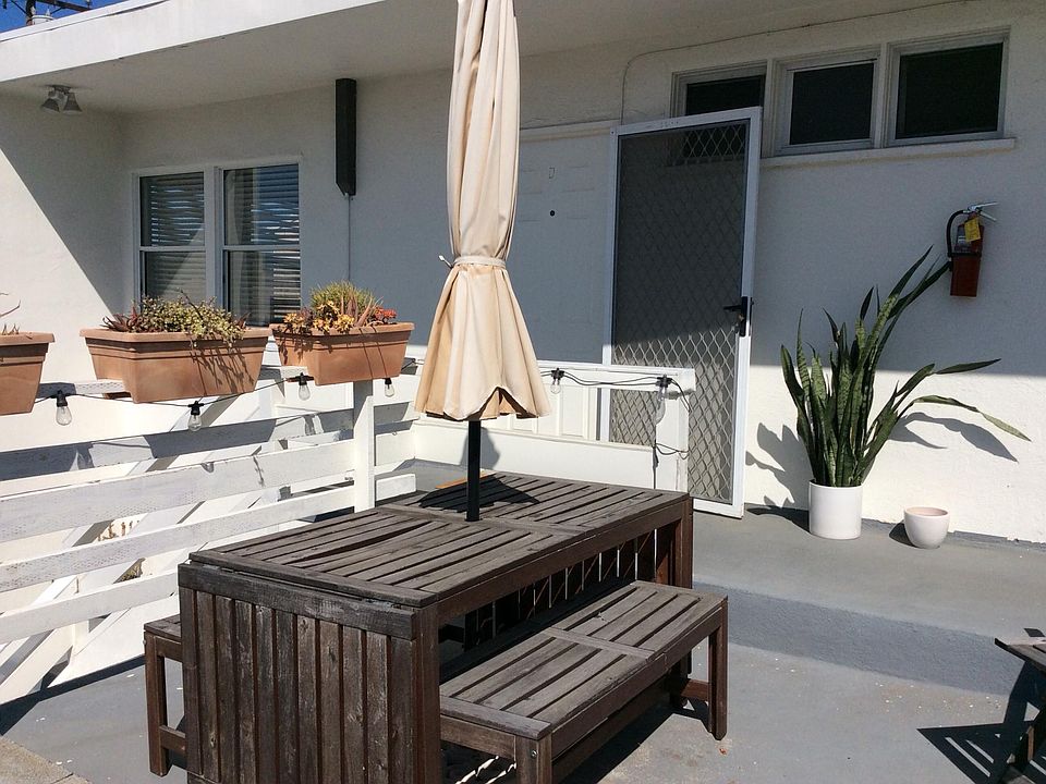 1st image of 2315 Ocean Park Blvd APT D