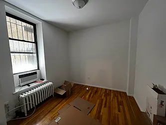 Rented by Salon Realty Corp