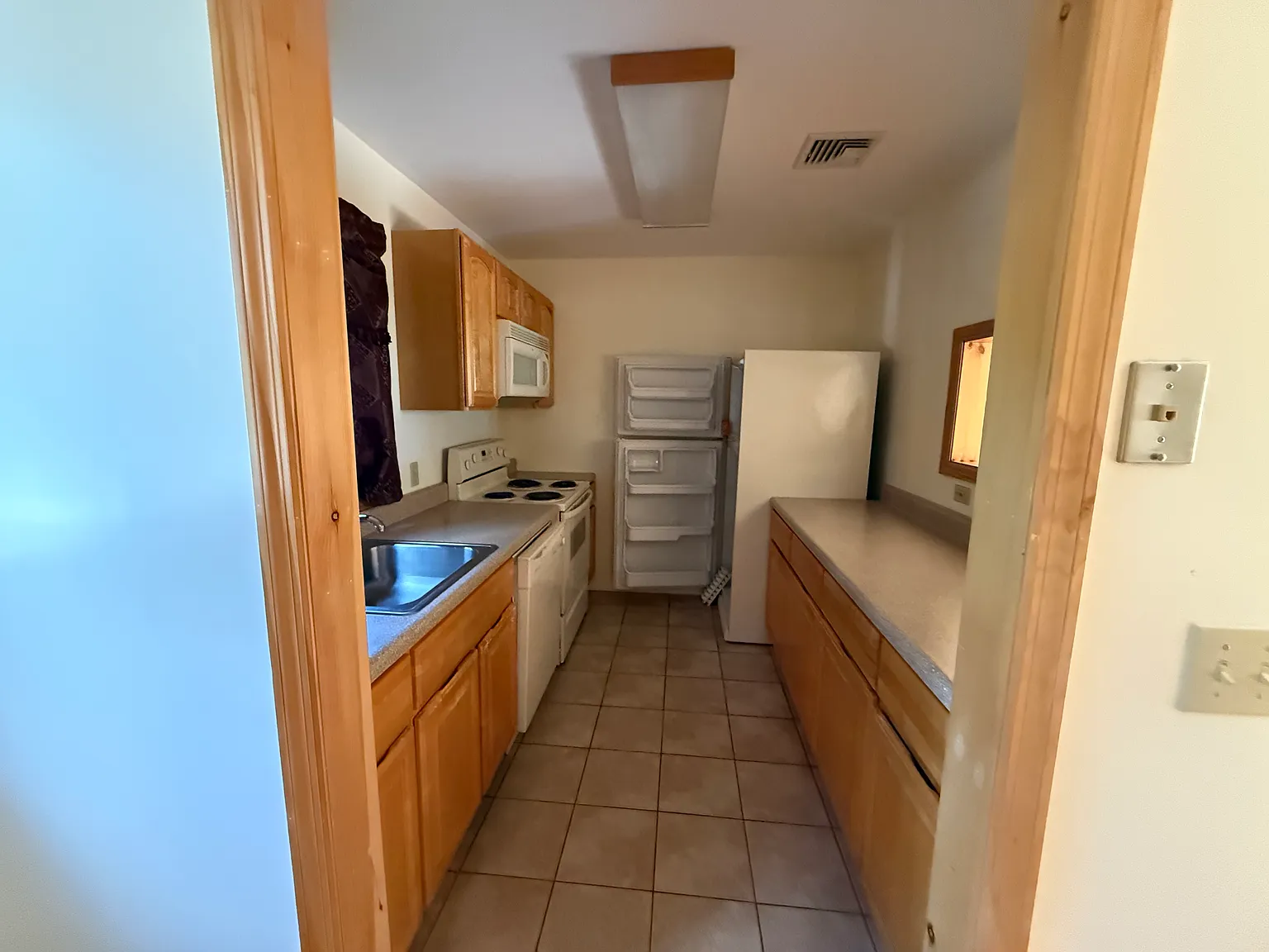 2 bed, 950 sqft, $2,000 — Photo 2