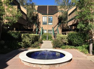 69 Pelican Ln, Redwood City, CA 94065