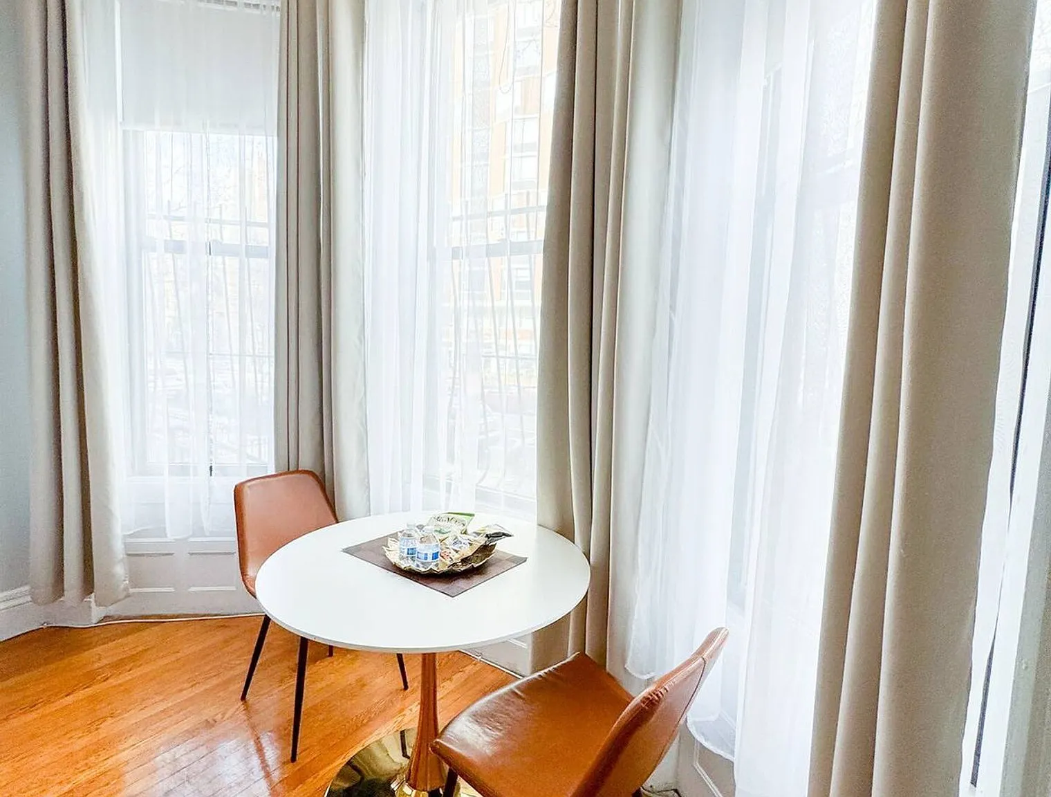 Studio, 1.0 bath, 678 sqft, $5,182 — Photo 4