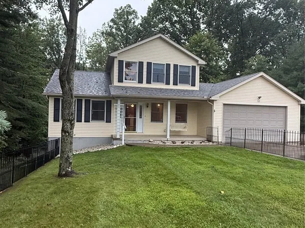 8 Apache Trl, Malvern, OH 44644