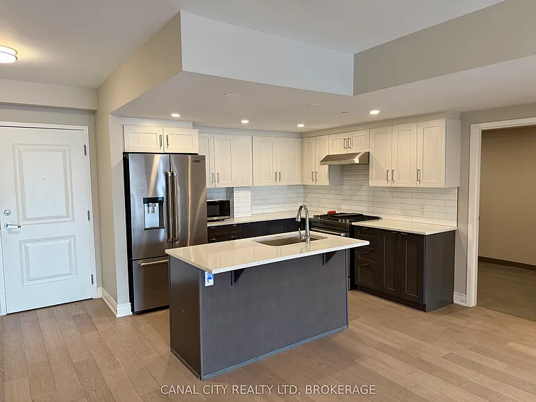10 Albert St E #303 — Photo 9