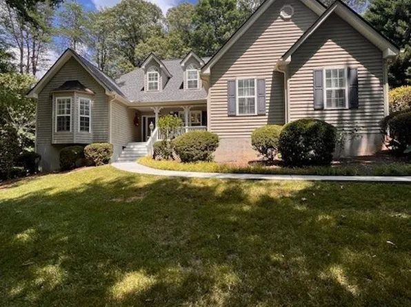 180 White Oak Ln, Dahlonega, GA 30533