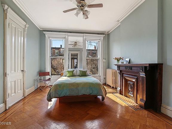 5th image of 200 Lincoln Pl
