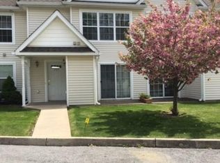 107 Ruth Ct, Middletown, NY 10940