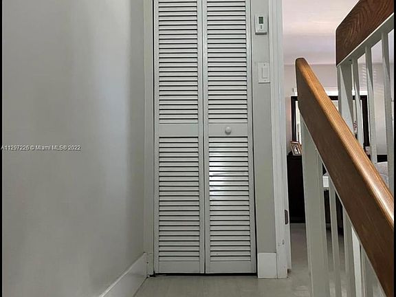4th image of 562 NW 82nd Pl APT 317