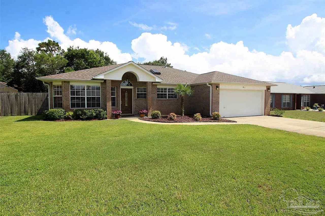 3 bed, 1850 sqft, $2,050 — Photo 1