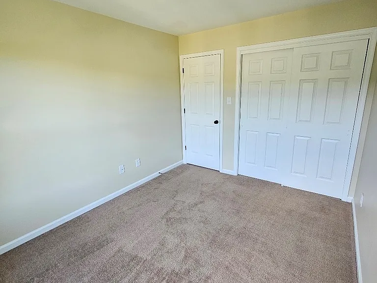 666 Walnut Tree Dr — Photo 2