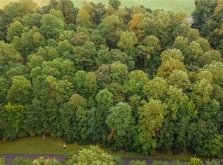 8200 Wrenfield Dr, Williamsburg, VA 23188