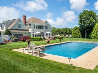 18 Flying Goose Path, Water Mill, NY 11976