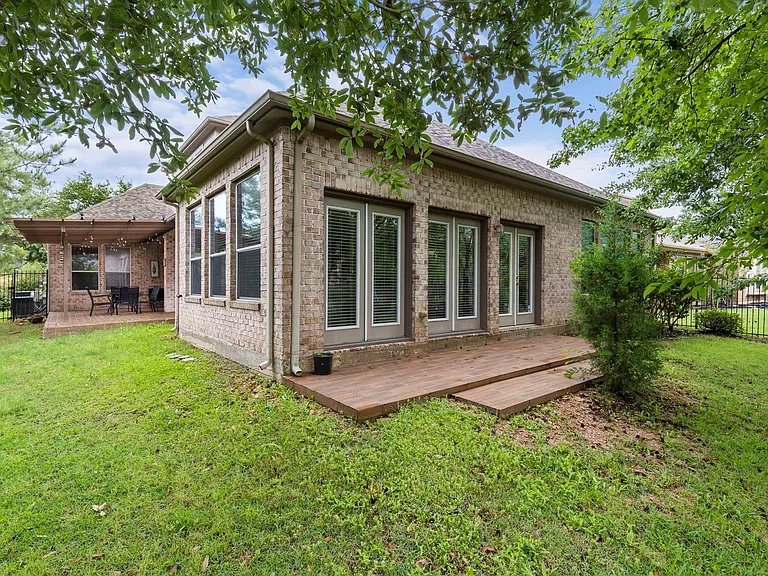 19 Driftdale Pl — Photo 46