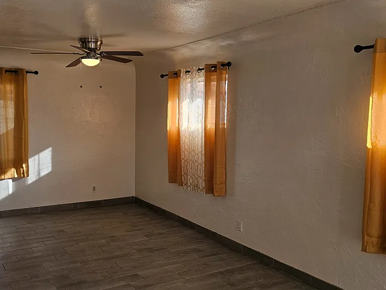 2138 E Turney Ave #A — Photo 18