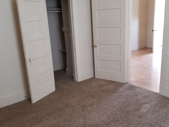 5th image of 107 N 10th St
