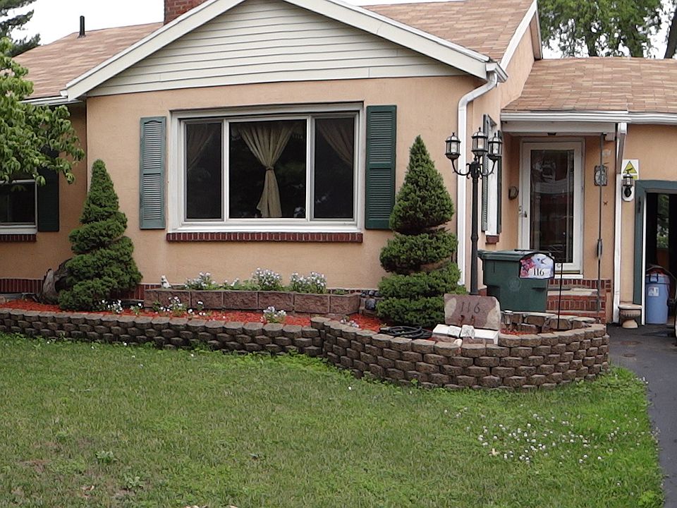 Manicured front yard