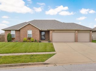 1071 S Tanner Drive, Springfield, MO 65802