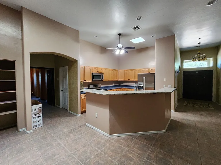 1050 W Rochin Rd — Photo 17