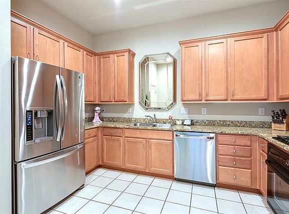 4th image of 4412 McKinney Ave APT 6