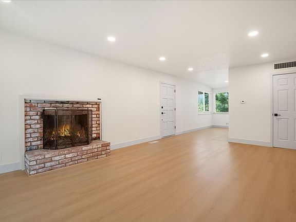 2nd image of 10178 Alpine Dr #2