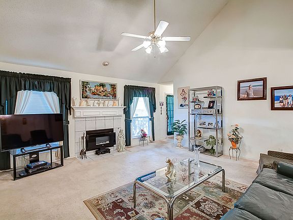 573TimberWay-5.jpg